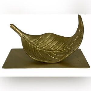 IKEA MARKNIVA Gold Decorative Leaf Objet d’Art